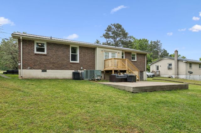 3908 Cedar St, Centerville, TN 37033
