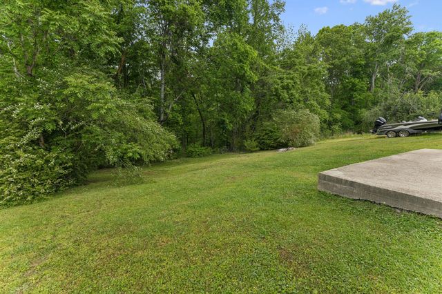 3908 Cedar St, Centerville, TN 37033