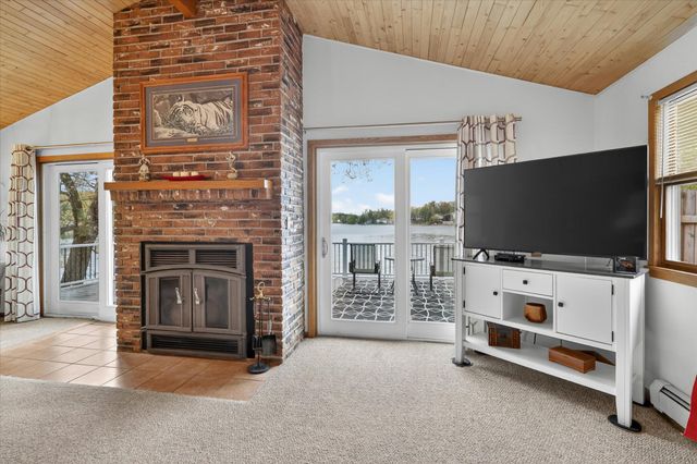 8412 Brower Lake Drive Ne, Courtland Twp, MI 49341