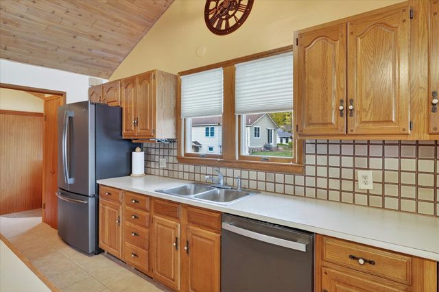 8412 Brower Lake Drive Ne, Courtland Twp, MI 49341