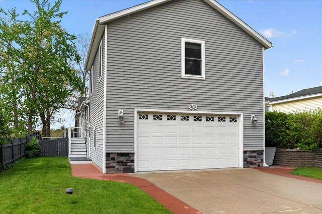 8412 Brower Lake Drive Ne, Courtland Twp, MI 49341
