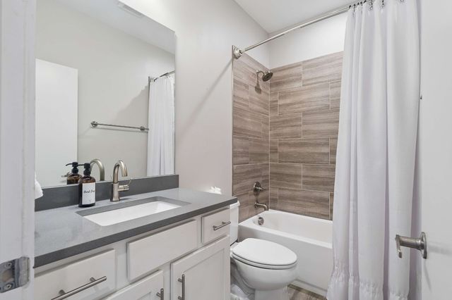 68 Fern Ave, Nashville, TN 37207