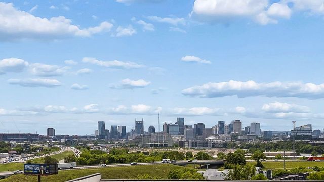 68 Fern Ave, Nashville, TN 37207