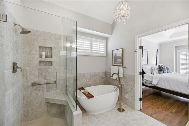 8909 W 142nd Court, Overland Park, KS 66221