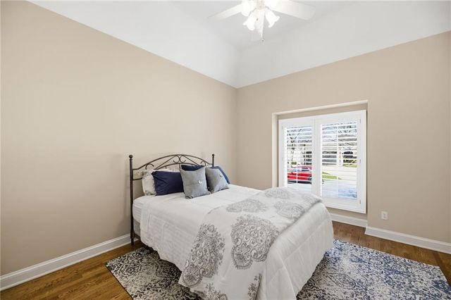 8909 W 142nd Court, Overland Park, KS 66221