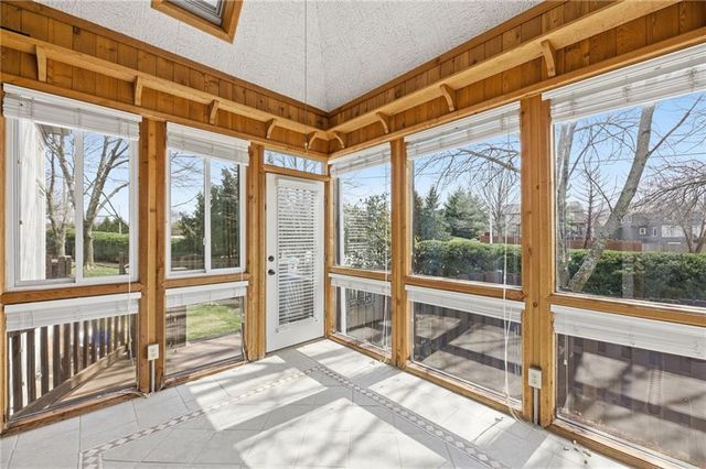 8909 W 142nd Court, Overland Park, KS 66221