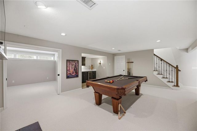 8909 W 142nd Court, Overland Park, KS 66221