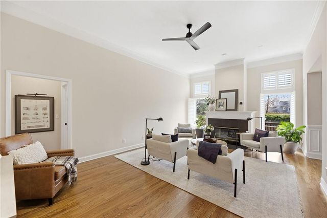 8909 W 142nd Court, Overland Park, KS 66221