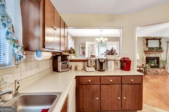 201 Chestnut Court, Kingsland, GA 31548