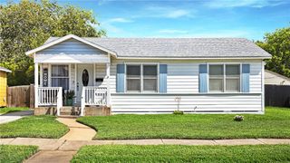 1058 Vaky St, Corpus Christi, TX 78404