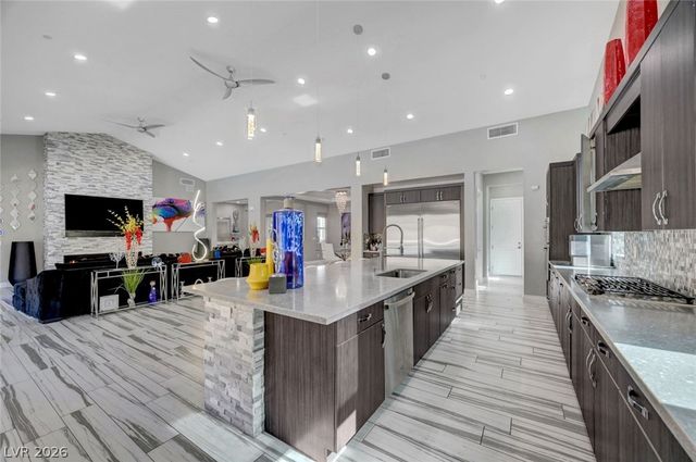 7521 Tucker William Street, Las Vegas, NV 89149