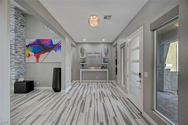 7521 Tucker William Street, Las Vegas, NV 89149