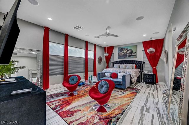 7521 Tucker William Street, Las Vegas, NV 89149