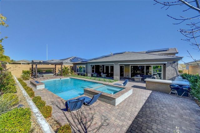 7521 Tucker William Street, Las Vegas, NV 89149