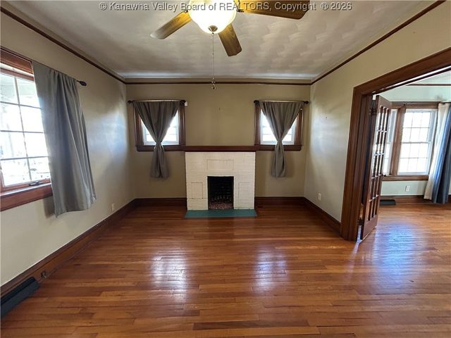 920 Lee Street, St Albans, WV 25177