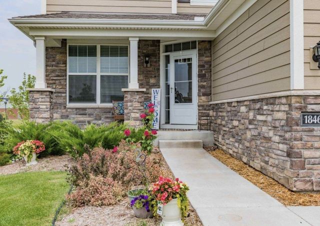 18468 70th Avenue N, Maple Grove, MN 55311