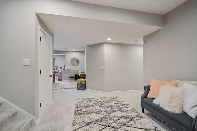 18468 70th Avenue N, Maple Grove, MN 55311