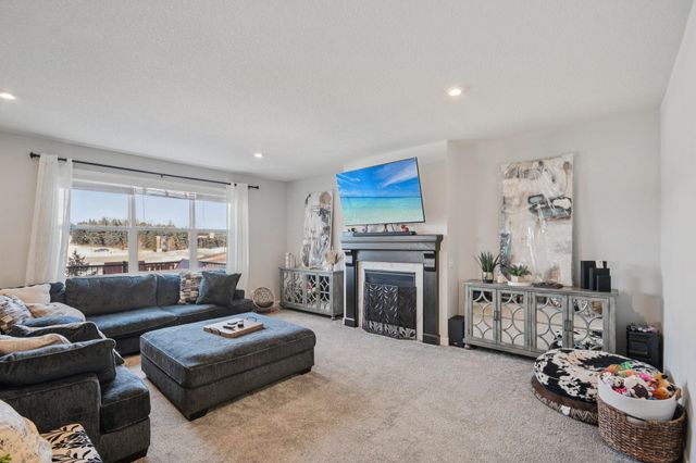 18468 70th Avenue N, Maple Grove, MN 55311