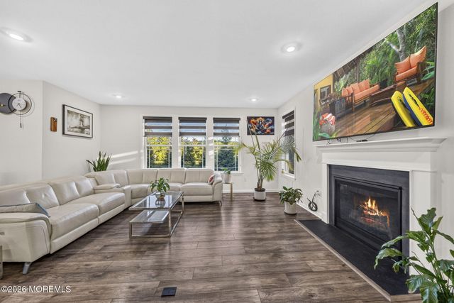 319 Tulip Court, Marlboro, NJ 07746
