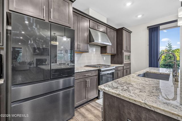 319 Tulip Court, Marlboro, NJ 07746