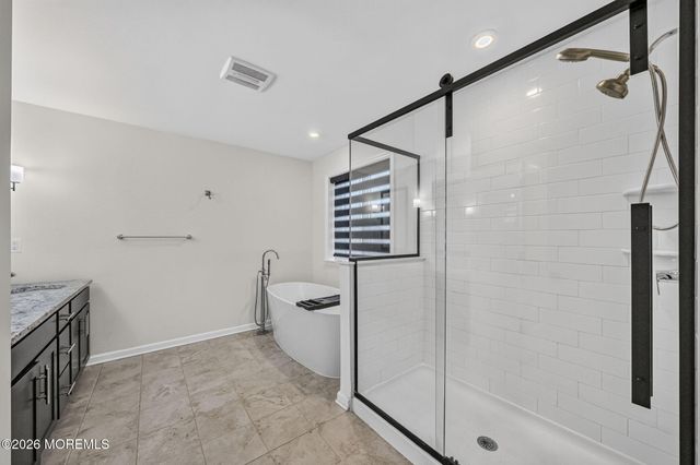 319 Tulip Court, Marlboro, NJ 07746