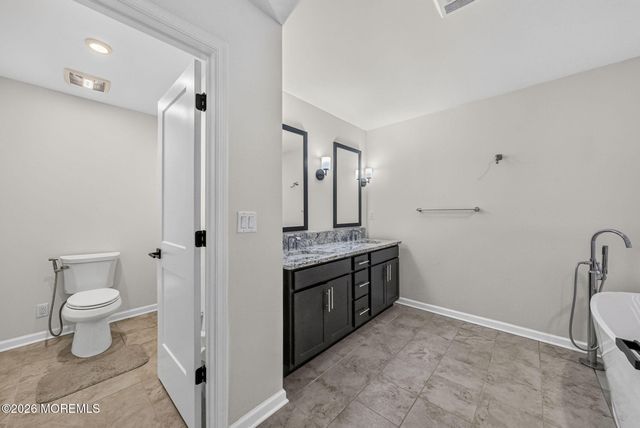 319 Tulip Court, Marlboro, NJ 07746