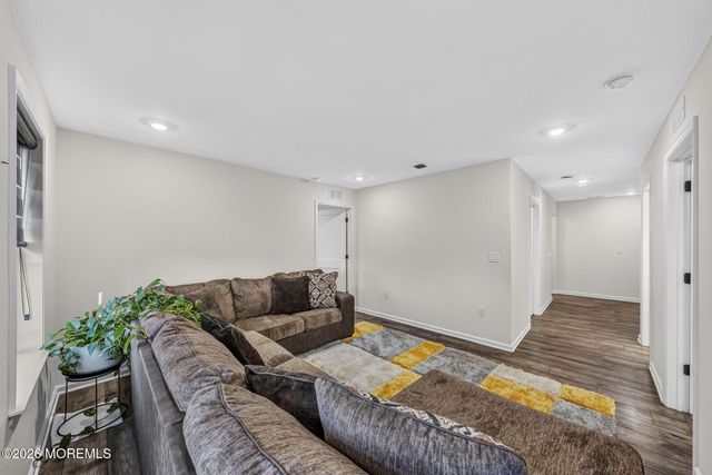 319 Tulip Court, Marlboro, NJ 07746