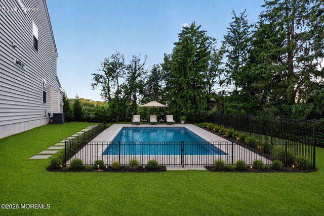 319 Tulip Court, Marlboro, NJ 07746
