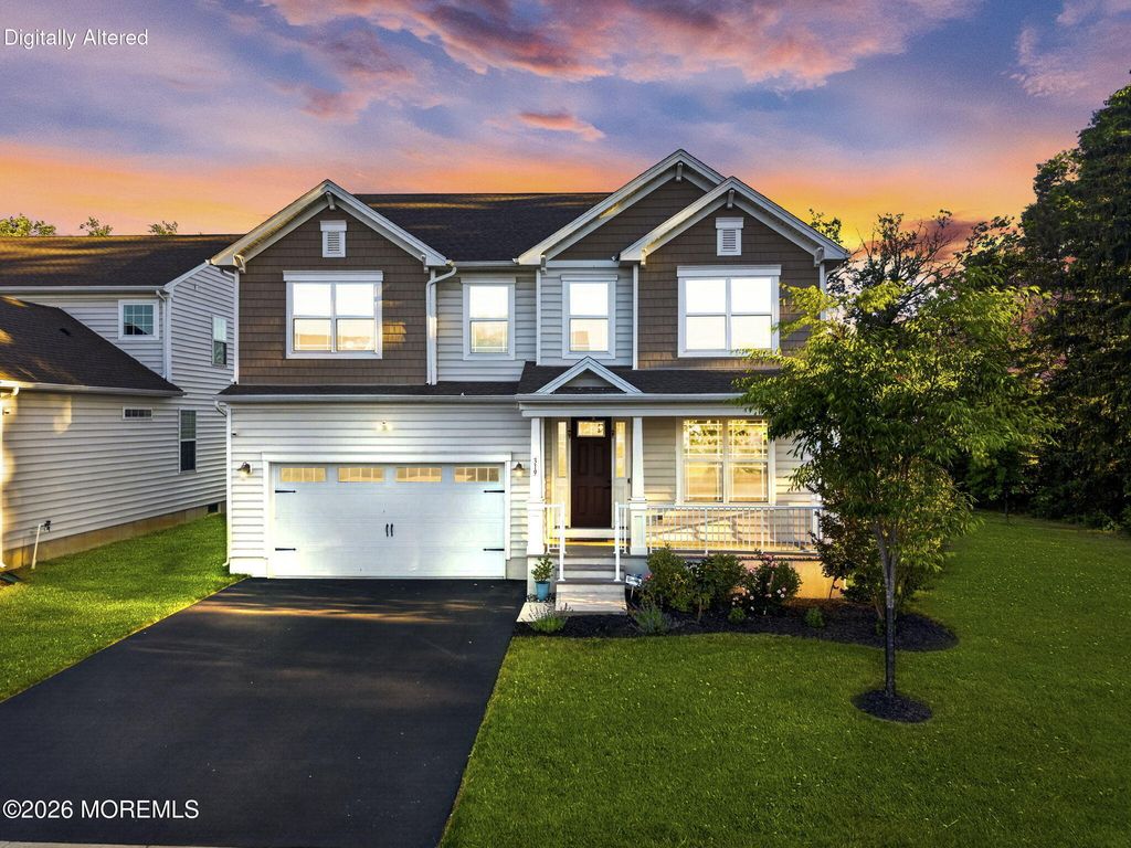 319 Tulip Court, Marlboro, NJ 07746