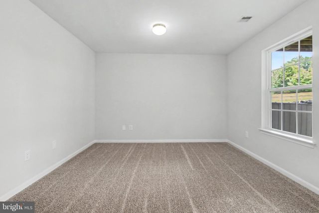 230 COUNTRY RIDGE DR, Red Lion, PA 17356