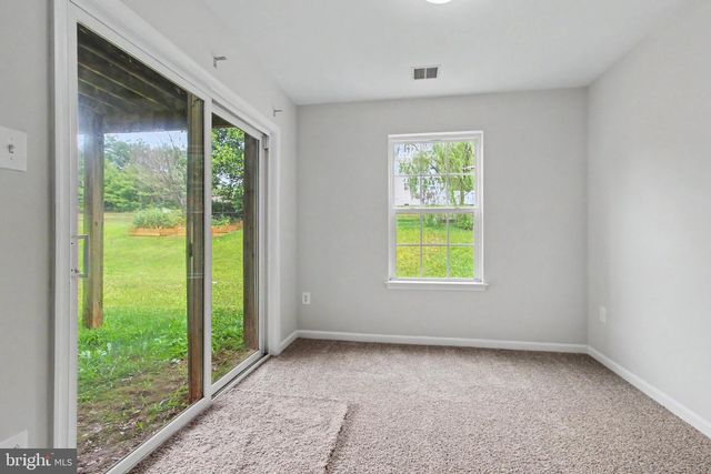 230 COUNTRY RIDGE DR, Red Lion, PA 17356