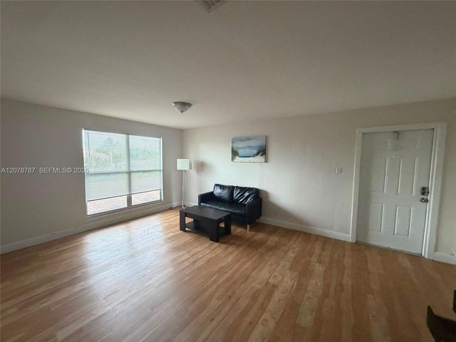 808 NW 19th Street H, Fort Lauderdale, FL 33311