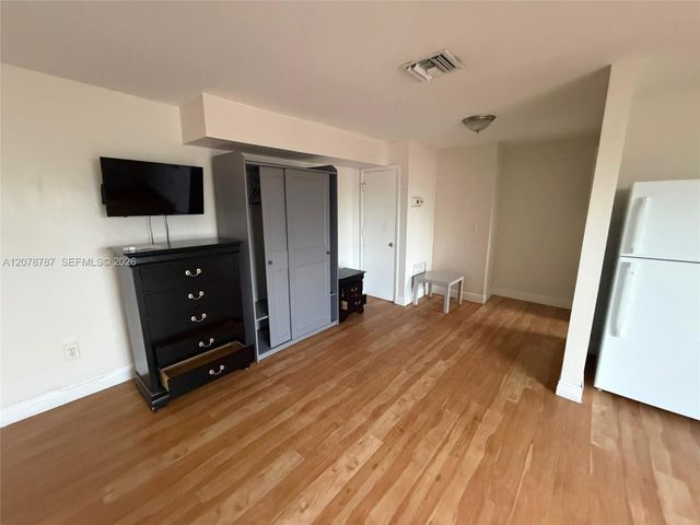 808 NW 19th Street H, Fort Lauderdale, FL 33311