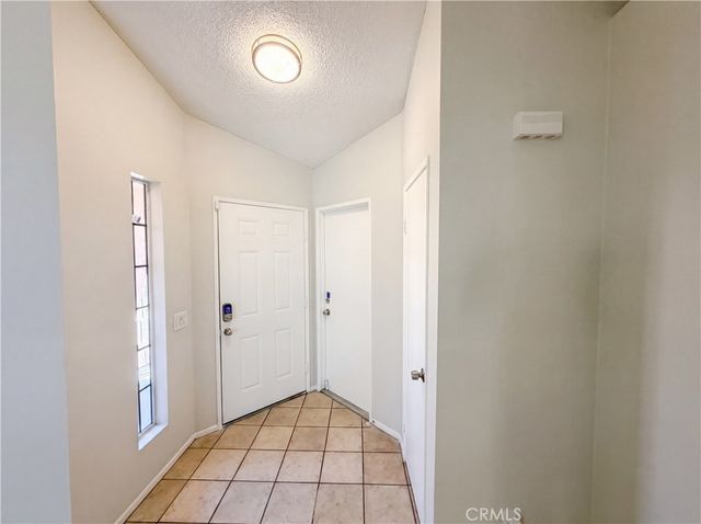 39823 Knollridge Drive, Temecula, CA 92591