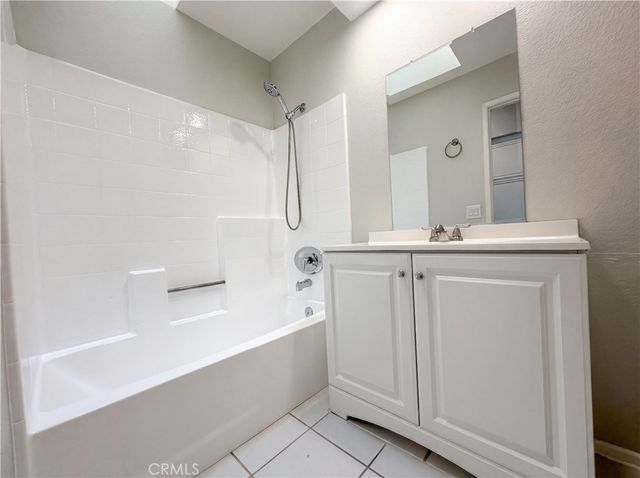 39823 Knollridge Drive, Temecula, CA 92591