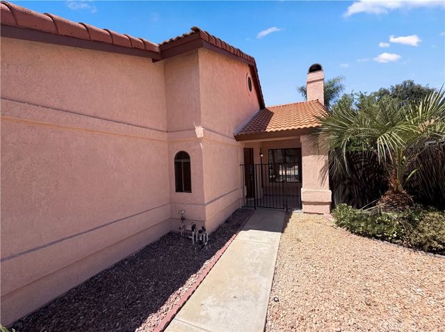 39823 Knollridge Drive, Temecula, CA 92591