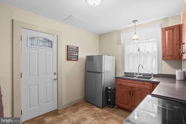 833 ARLINGTON RD, York, PA 17403