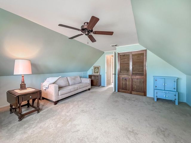 44 COTTON RD, Levittown, PA 19057