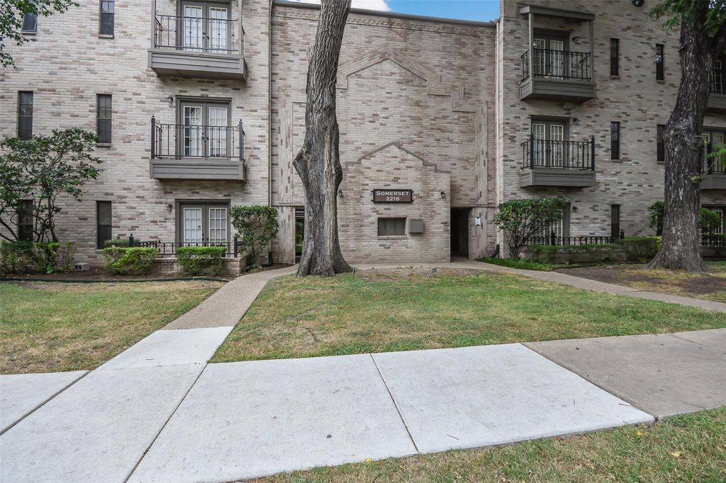 2216 San Gabriel ST 303, Austin, TX 78705