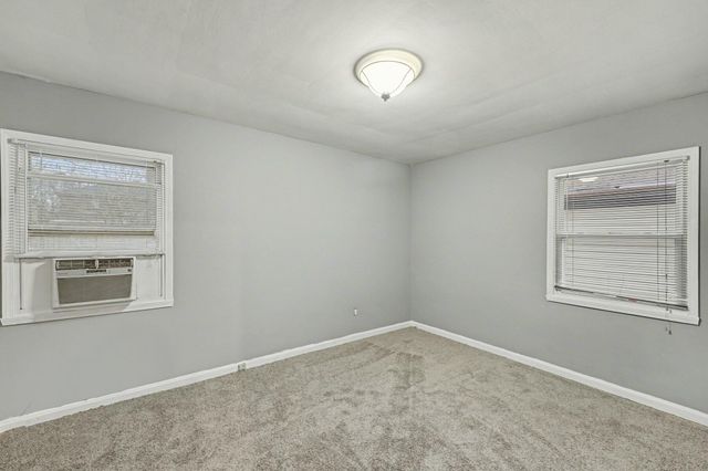 6822 N Lafayette Street, Dearborn Heights, MI 48127