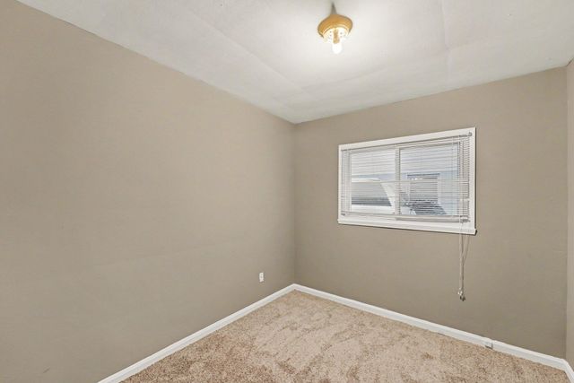 6822 N Lafayette Street, Dearborn Heights, MI 48127