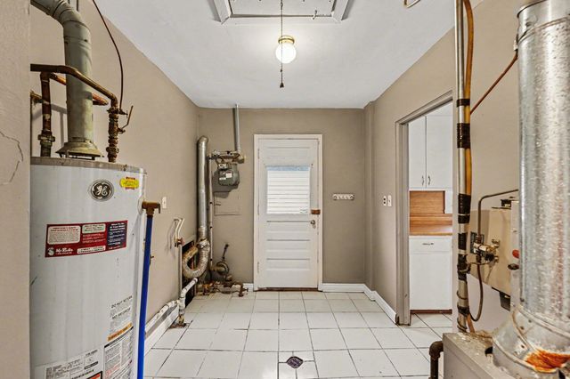 6822 N Lafayette Street, Dearborn Heights, MI 48127