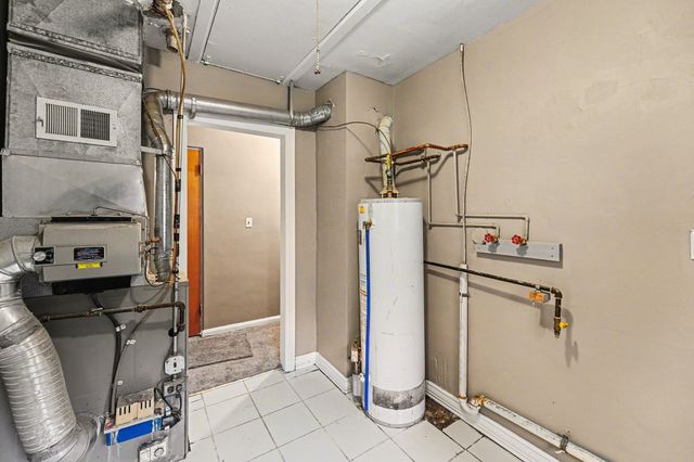 6822 N Lafayette Street, Dearborn Heights, MI 48127