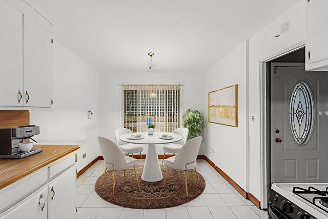 6822 N Lafayette Street, Dearborn Heights, MI 48127