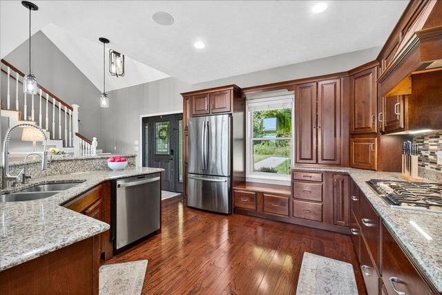 1250 Ed Seay Gregory Ln, Hartsville, TN 37074