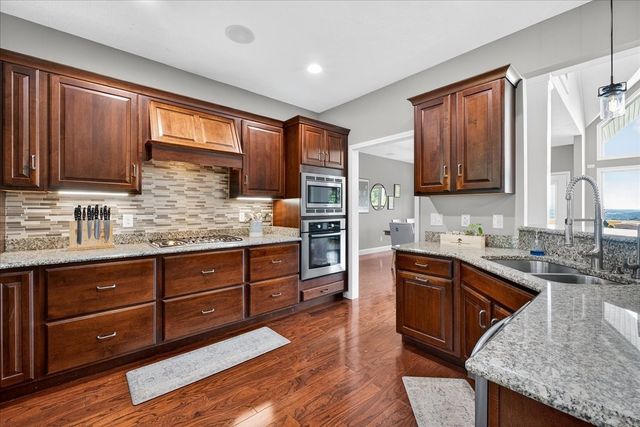 1250 Ed Seay Gregory Ln, Hartsville, TN 37074