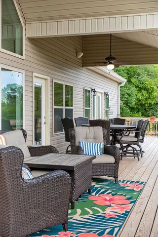 1250 Ed Seay Gregory Ln, Hartsville, TN 37074