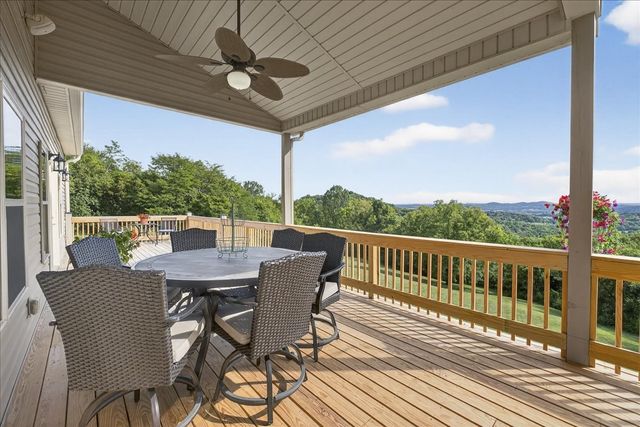 1250 Ed Seay Gregory Ln, Hartsville, TN 37074