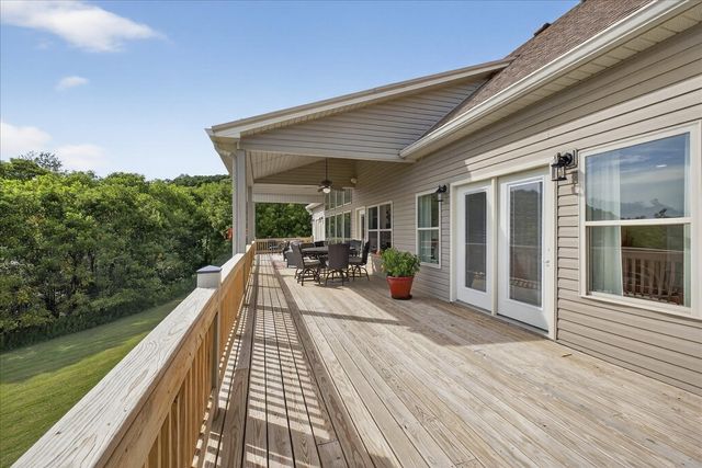 1250 Ed Seay Gregory Ln, Hartsville, TN 37074