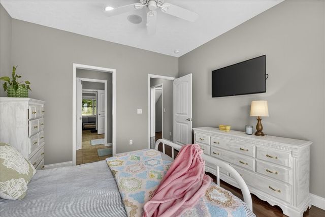 1250 Ed Seay Gregory Ln, Hartsville, TN 37074